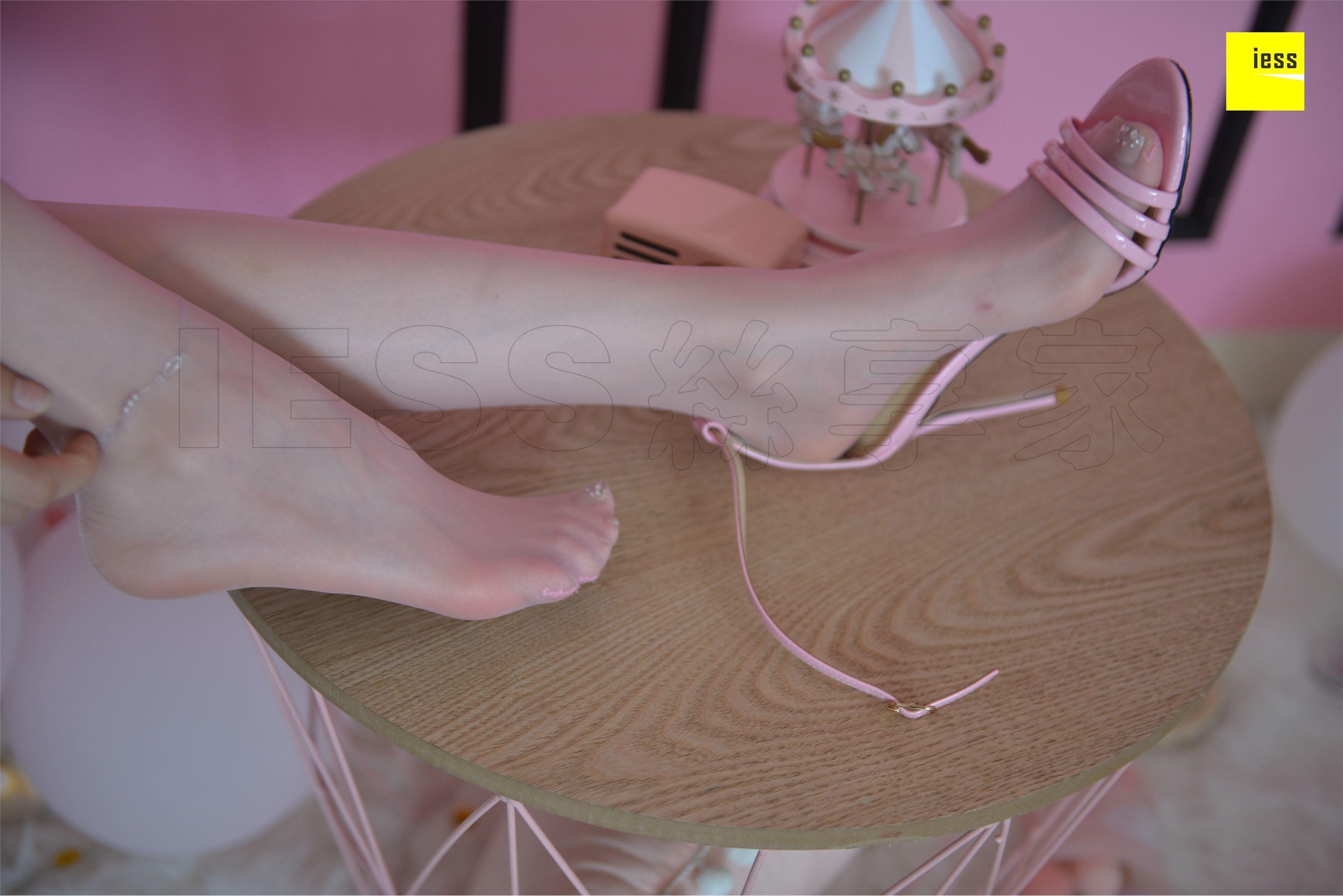 IESS异思趣向  2018.05.16《魔鬼周三》特刊19期：粉红仲夏梦 II